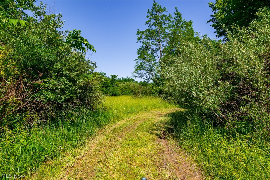 5568 Schoolhouse Road Frazeysburg OH 43822