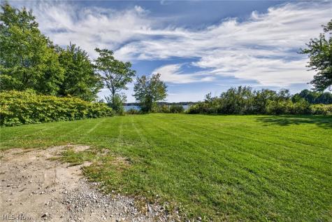 2306 Canfield Road Akron OH 44312