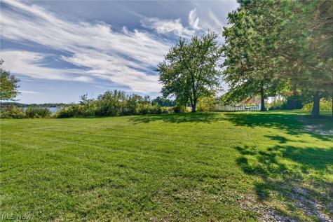 2306 Canfield Road Akron OH 44312