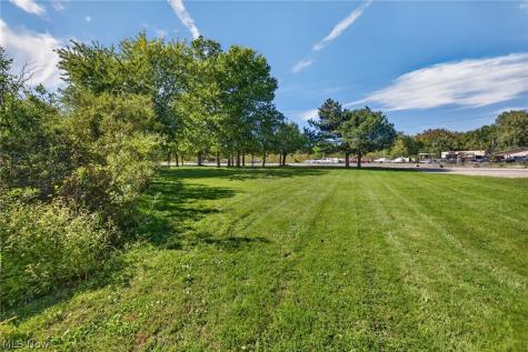 2306 Canfield Road Akron OH 44312