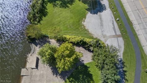 2306 Canfield Road Akron OH 44312