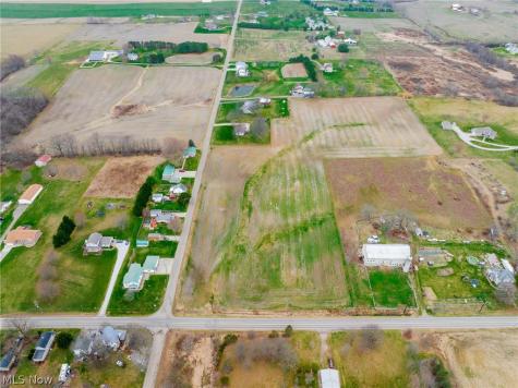 Pigeon Run Avenue SW Navarre OH 44662