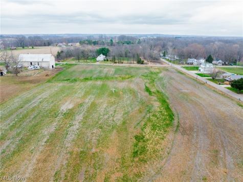 Pigeon Run Avenue SW Navarre OH 44662