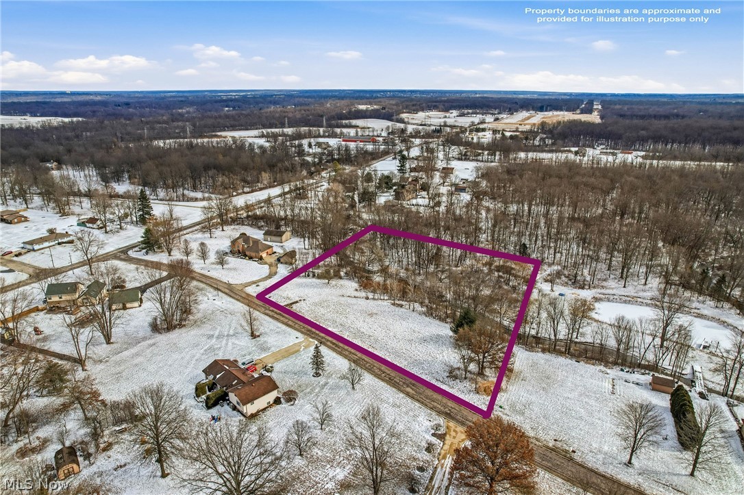 Brookhollow Drive Warren OH 44481