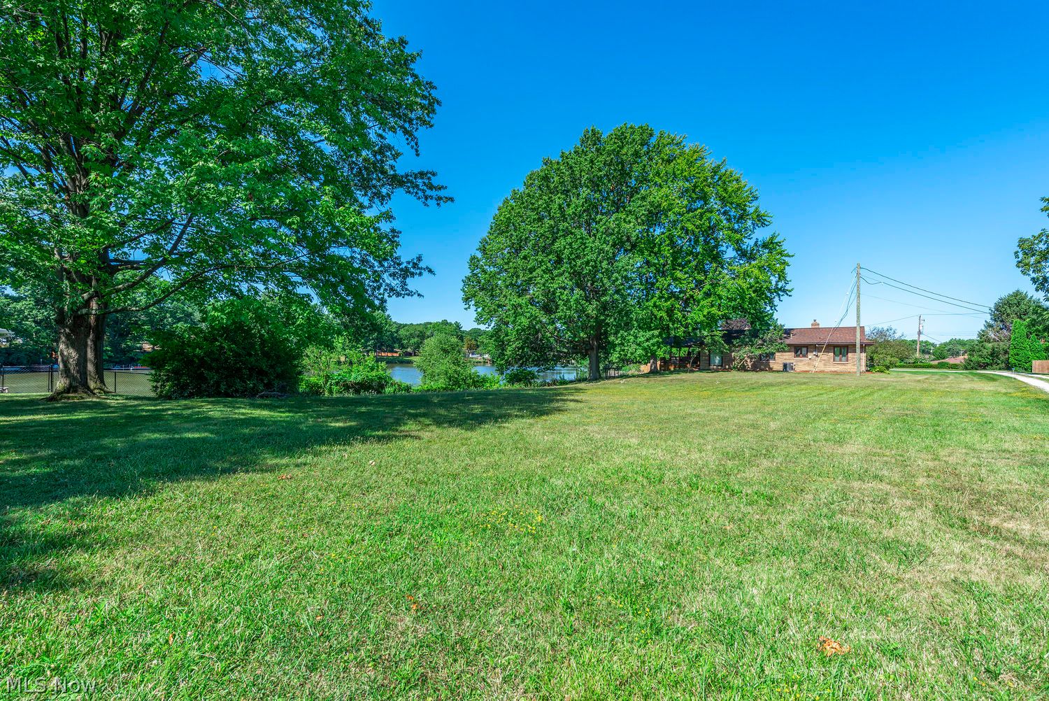 Vl Hollenbeck Circle Parma OH 44129