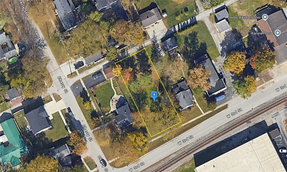 241 W 3rd Street Perrysburg OH 43551