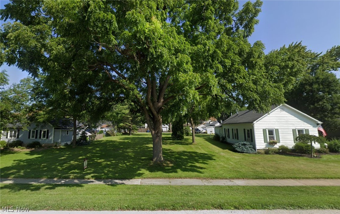 241 W 3rd Street Perrysburg OH 43551