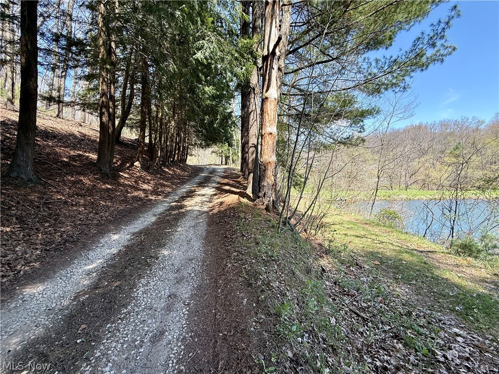 4101 Peace Road SE Carrollton OH 44615