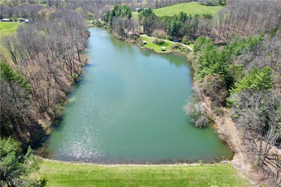4101 Peace Road SE Carrollton OH 44615