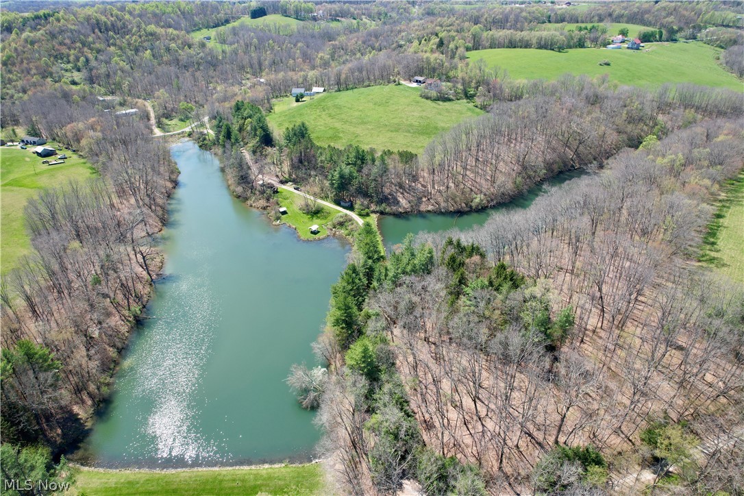 4101 Peace Road SE Carrollton OH 44615