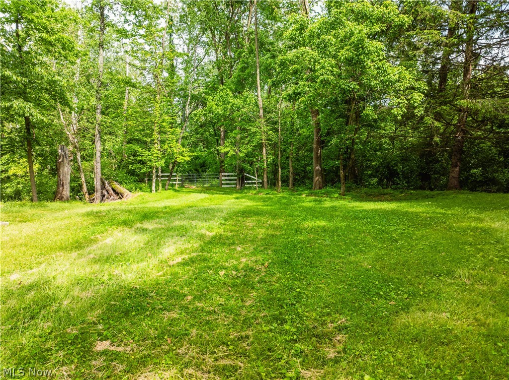 Edie Hill Road SE Uhrichsville OH 44683