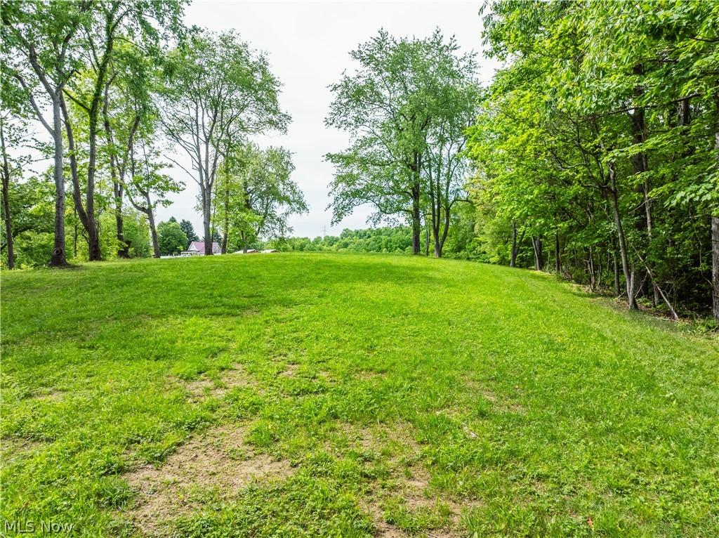 Edie Hill Road SE Uhrichsville OH 44683