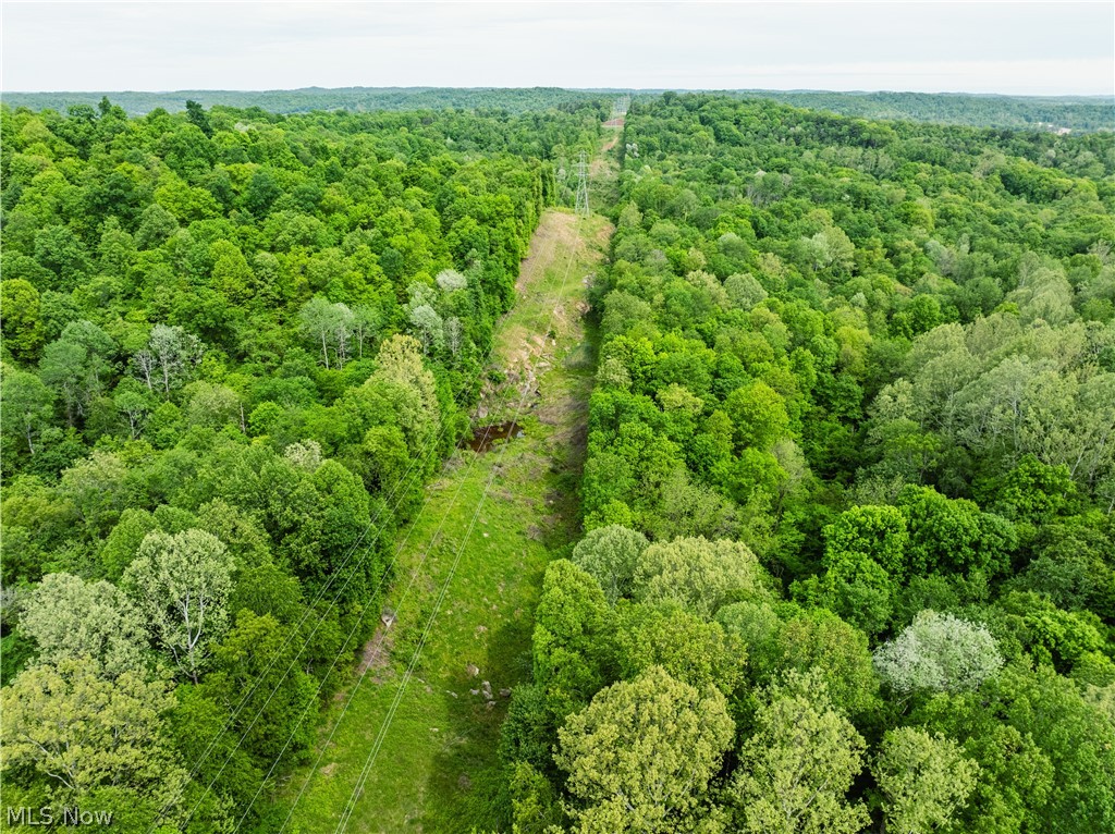 Edie Hill Road SE Uhrichsville OH 44683