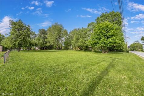 2607 Wise North Canton OH 44721