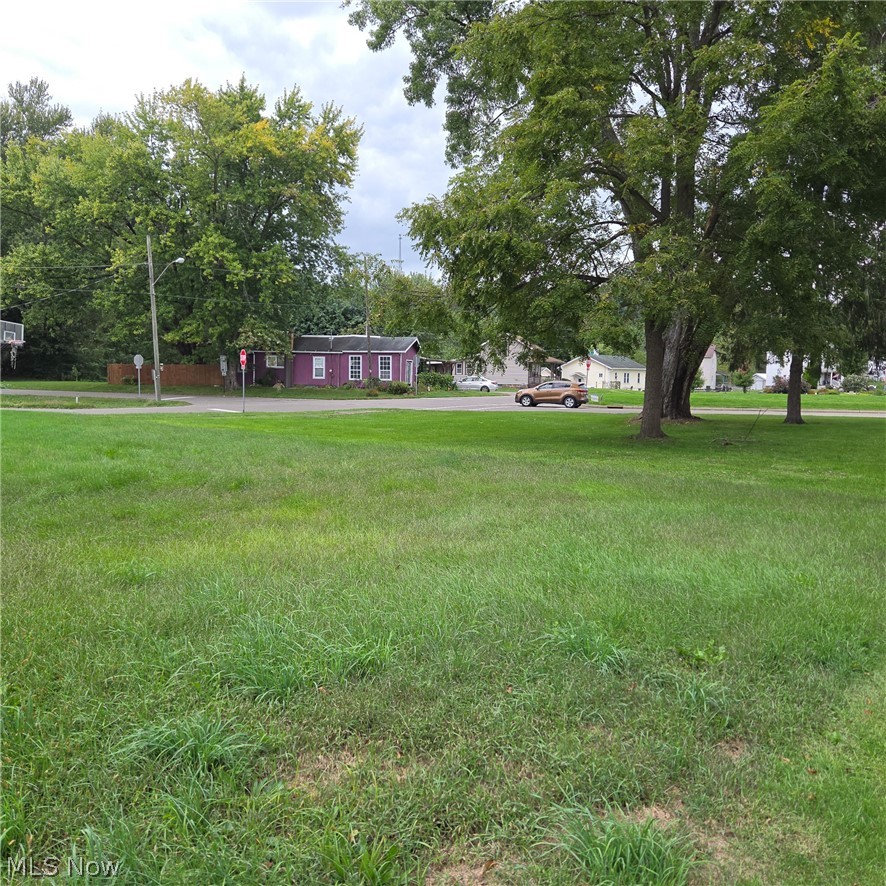 123 N Goodrich Street Newcomerstown OH 43832