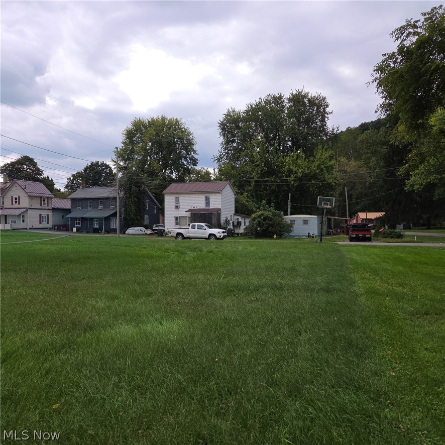 123 N Goodrich Street Newcomerstown OH 43832