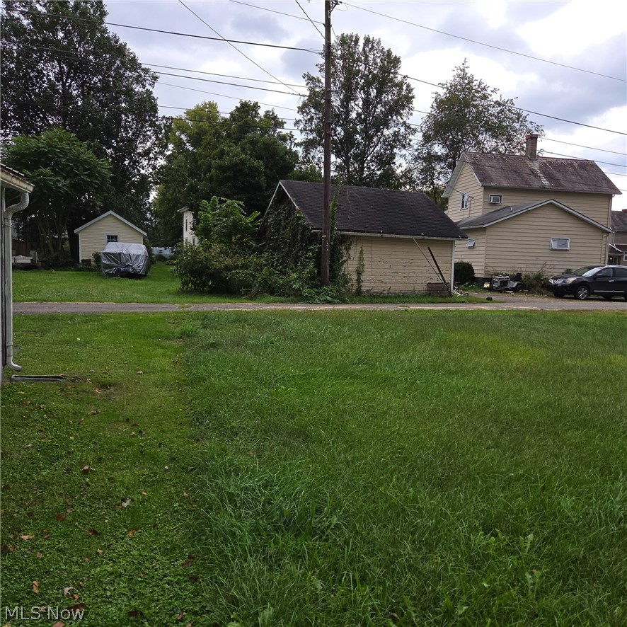 123 N Goodrich Street Newcomerstown OH 43832