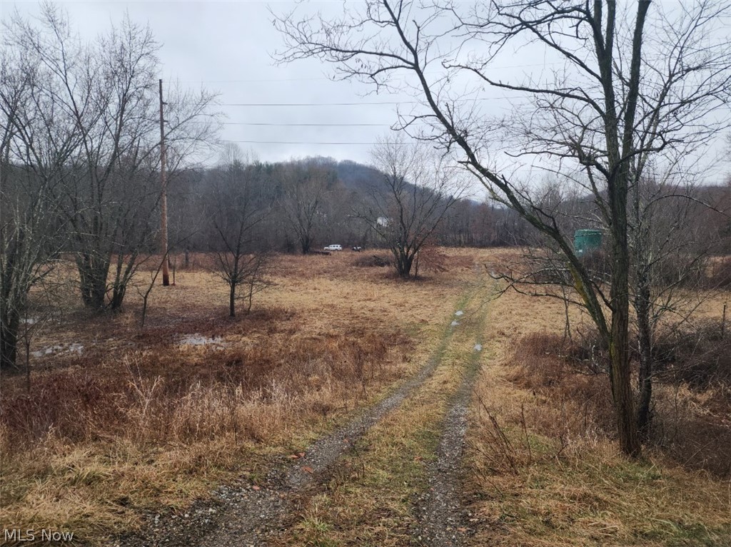 Wright Road SE Uhrichsville OH 44683