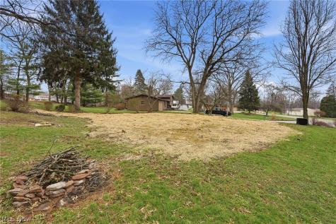 7622 Marelis Avenue NE Canton OH 44721