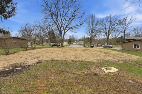 7622 Marelis Avenue NE Canton OH 44721