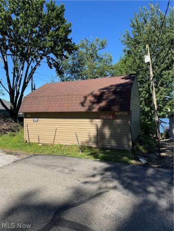 3824 S Turkeyfoot Road New Franklin OH 44319