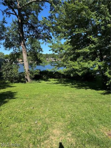3824 S Turkeyfoot Road New Franklin OH 44319