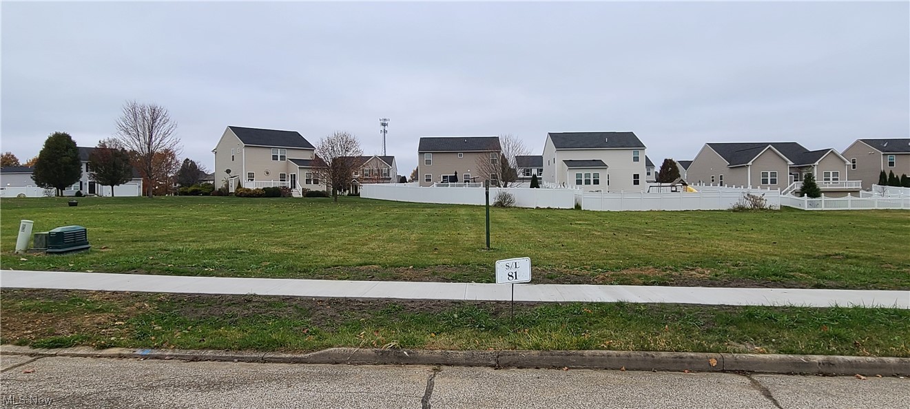 V/l Monroe Square Barberton OH 44203