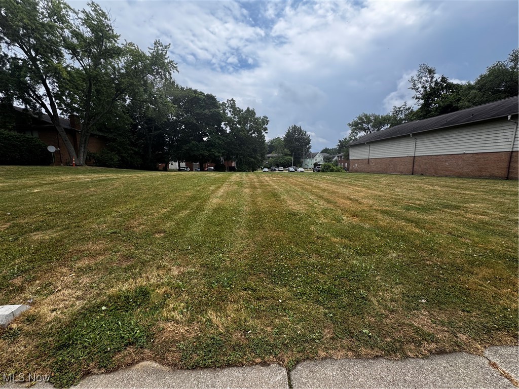 444 Sumner Street Akron OH 44304