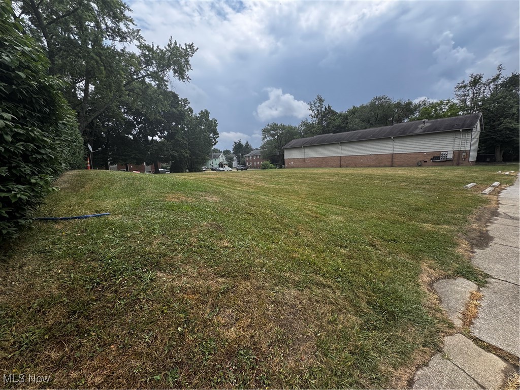 444 Sumner Street Akron OH 44304