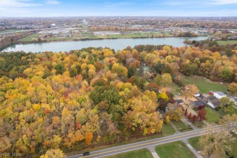 V/l Bronson Road Olmsted Twp OH 44138