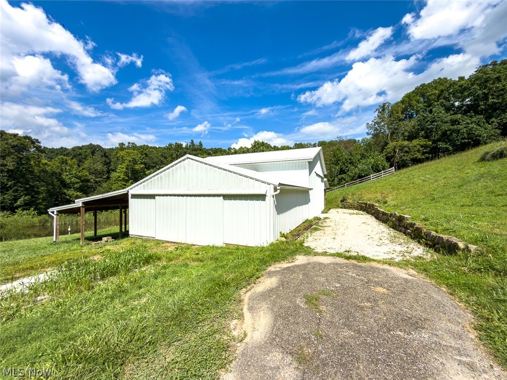 43532 Township Road 55 Coshocton OH 43812