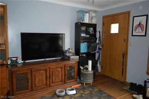 6210 Heisley Avenue Cleveland OH 44105