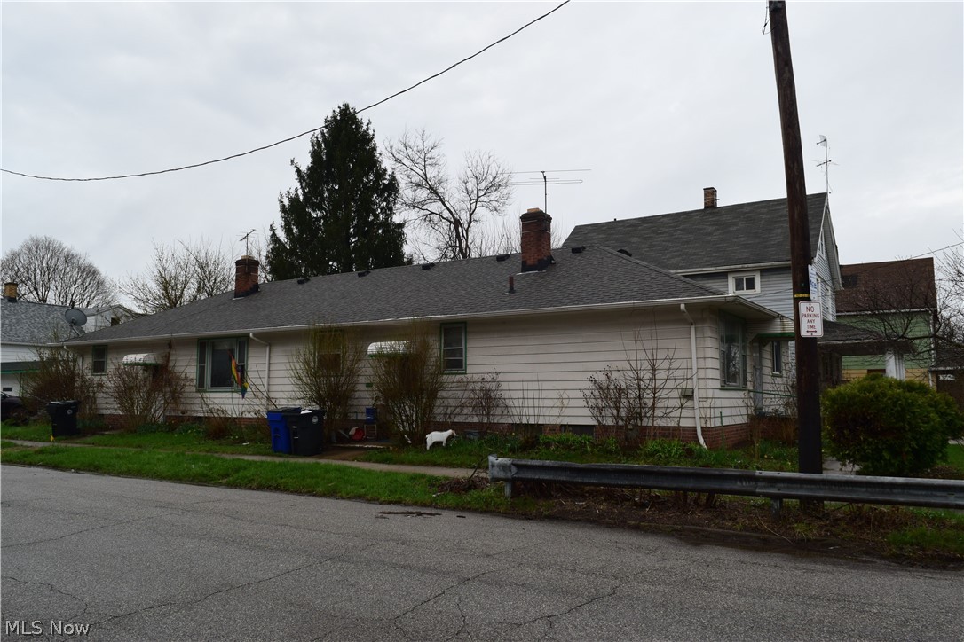 6210 Heisley Avenue Cleveland OH 44105