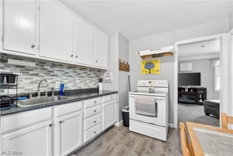 6115 Brownfield Drive Parma OH 44129