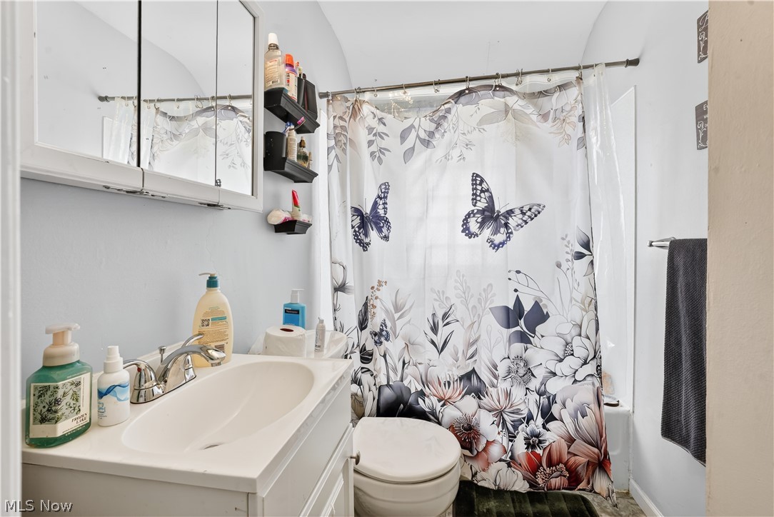 6115 Brownfield Drive Parma OH 44129