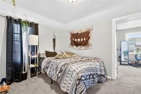 6115 Brownfield Drive Parma OH 44129