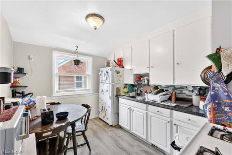 6115 Brownfield Drive Parma OH 44129