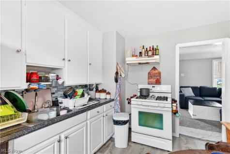 6115 Brownfield Drive Parma OH 44129