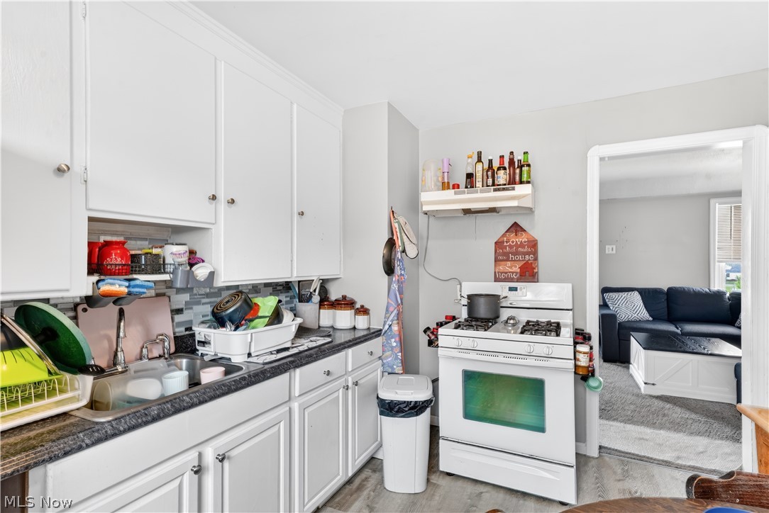 6115 Brownfield Drive Parma OH 44129