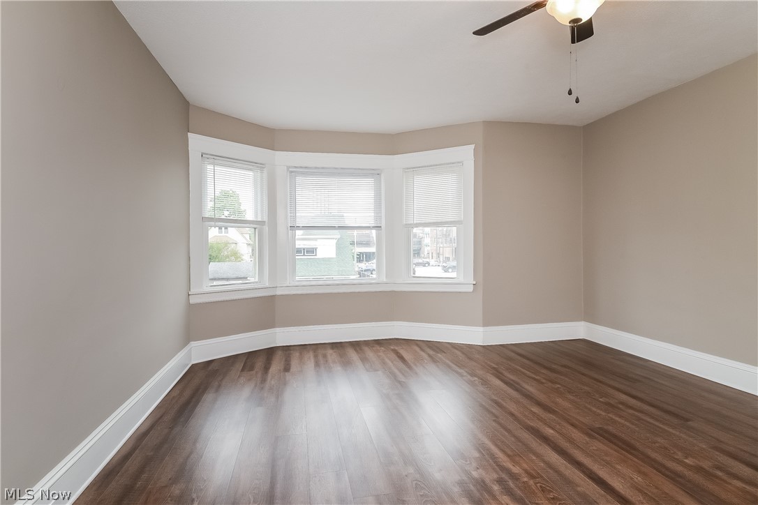 1376 Gladys Avenue Lakewood OH 44107