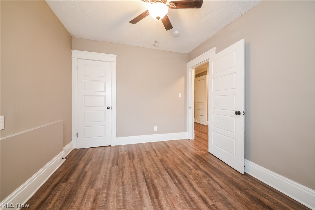 1376 Gladys Avenue Lakewood OH 44107