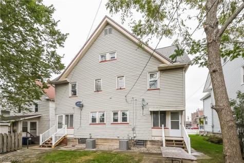 1376 Gladys Avenue Lakewood OH 44107