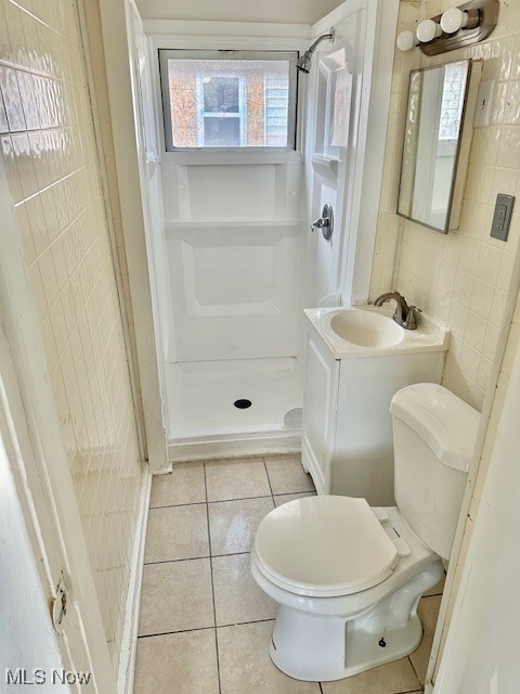 3326 Walton Avenue Cleveland OH 44113