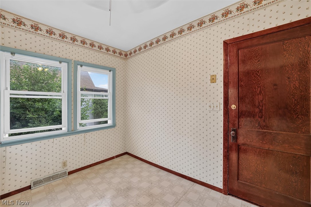 4916 E 90th Street Garfield Heights OH 44125