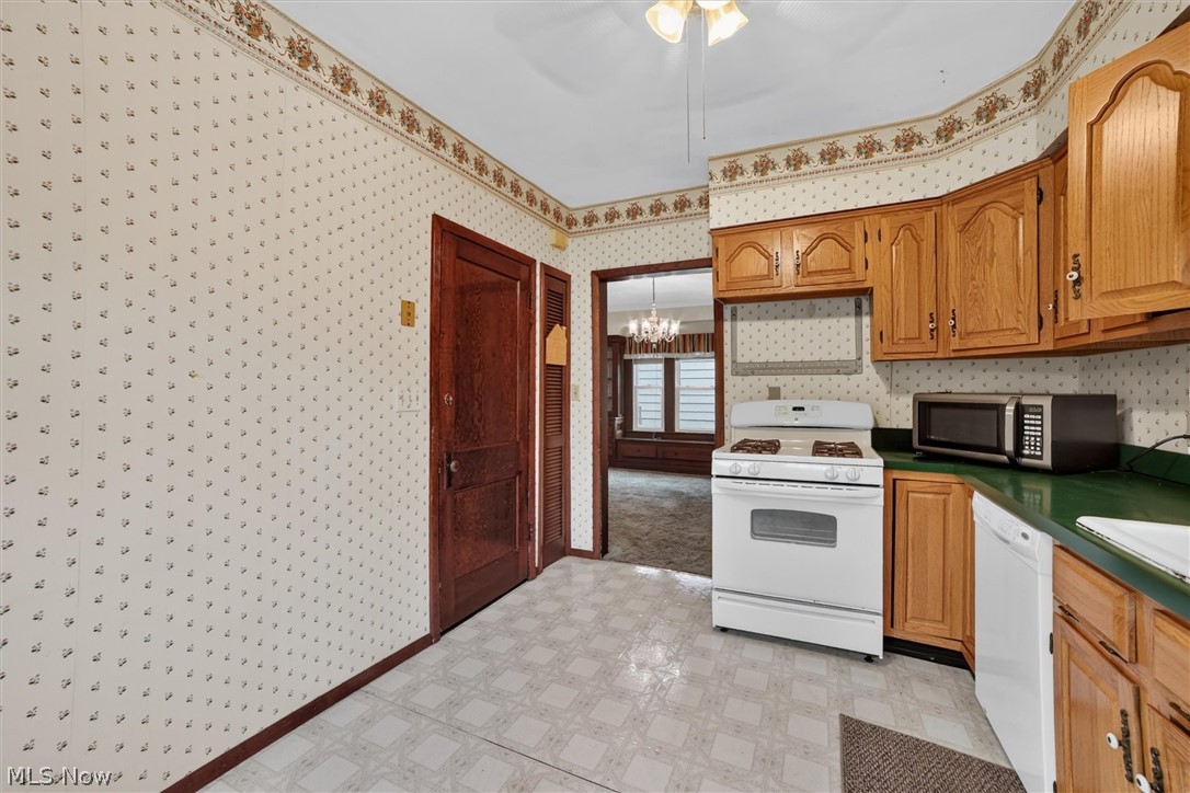 4916 E 90th Street Garfield Heights OH 44125