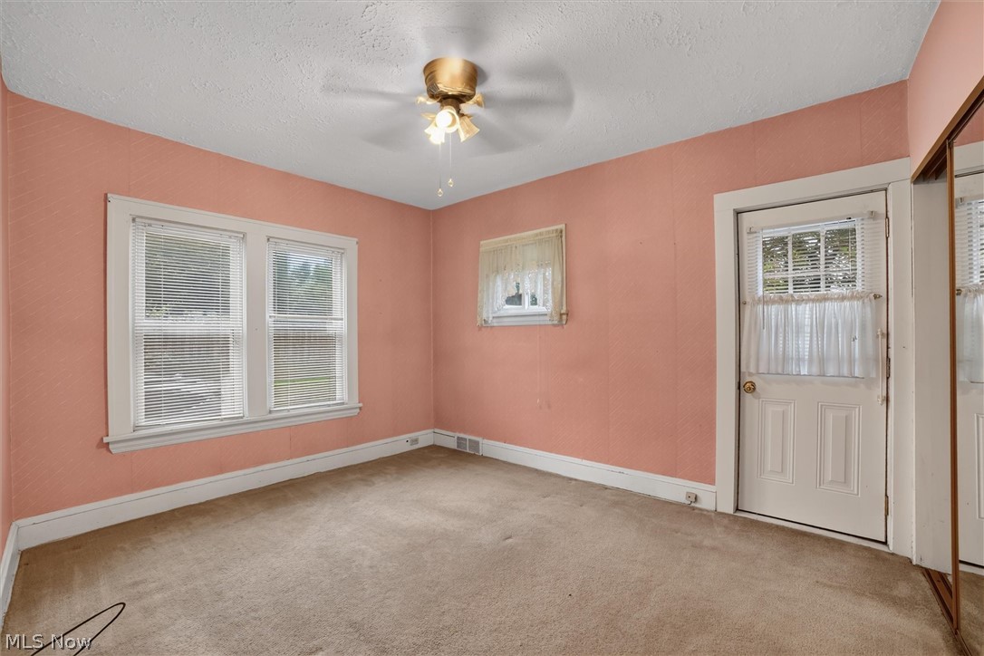 4916 E 90th Street Garfield Heights OH 44125