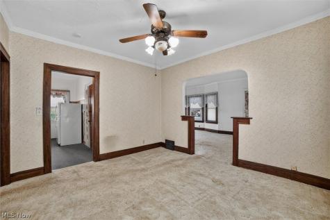 4916 E 90th Street Garfield Heights OH 44125