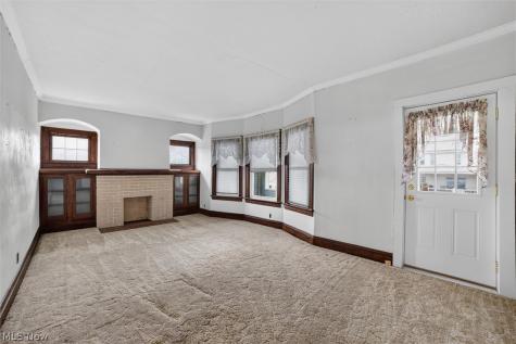 4916 E 90th Street Garfield Heights OH 44125