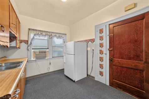4916 E 90th Street Garfield Heights OH 44125