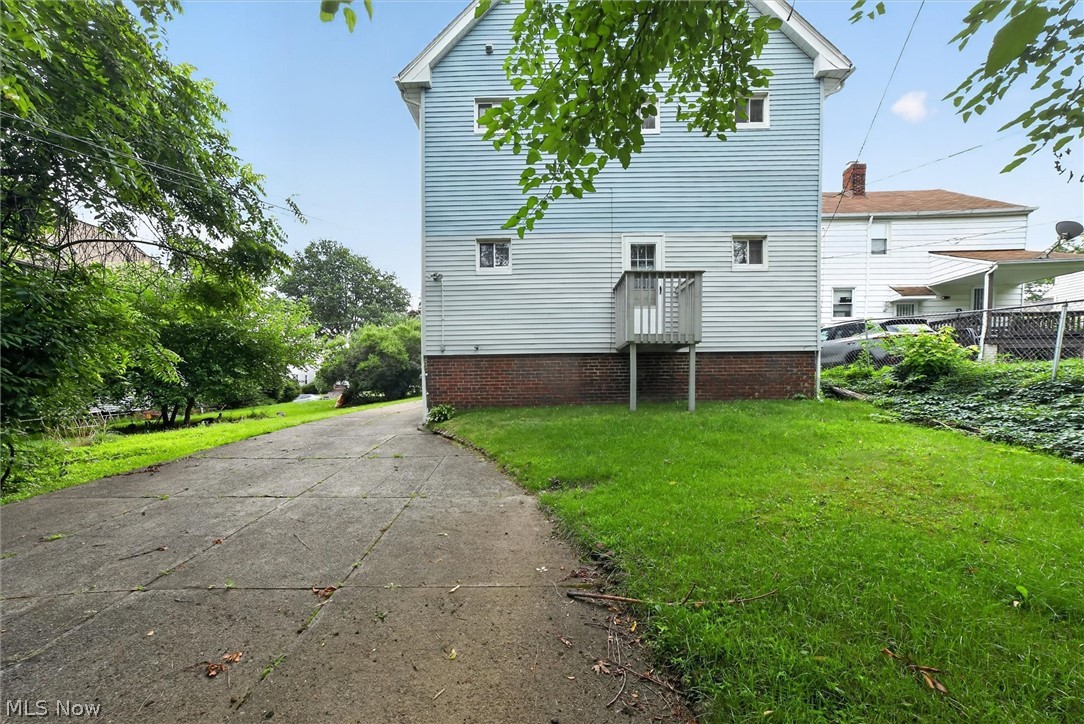 4916 E 90th Street Garfield Heights OH 44125